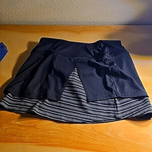 Womens Bolle tech Black and Striped Skort Small